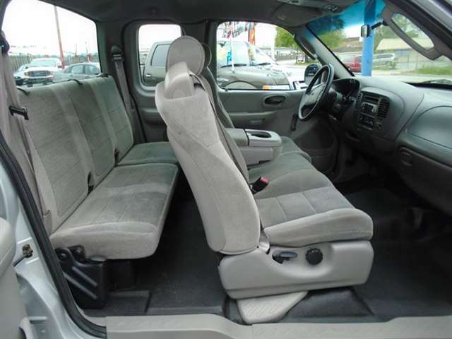 2002 Ford F-150 4dr SuperCab XL 2WD Styleside LB